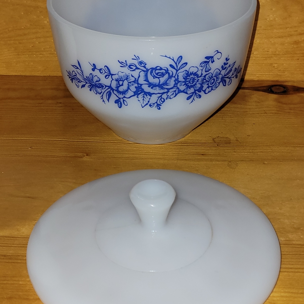 Vintage Federal Mixing Bowl - Picture 2 of 6